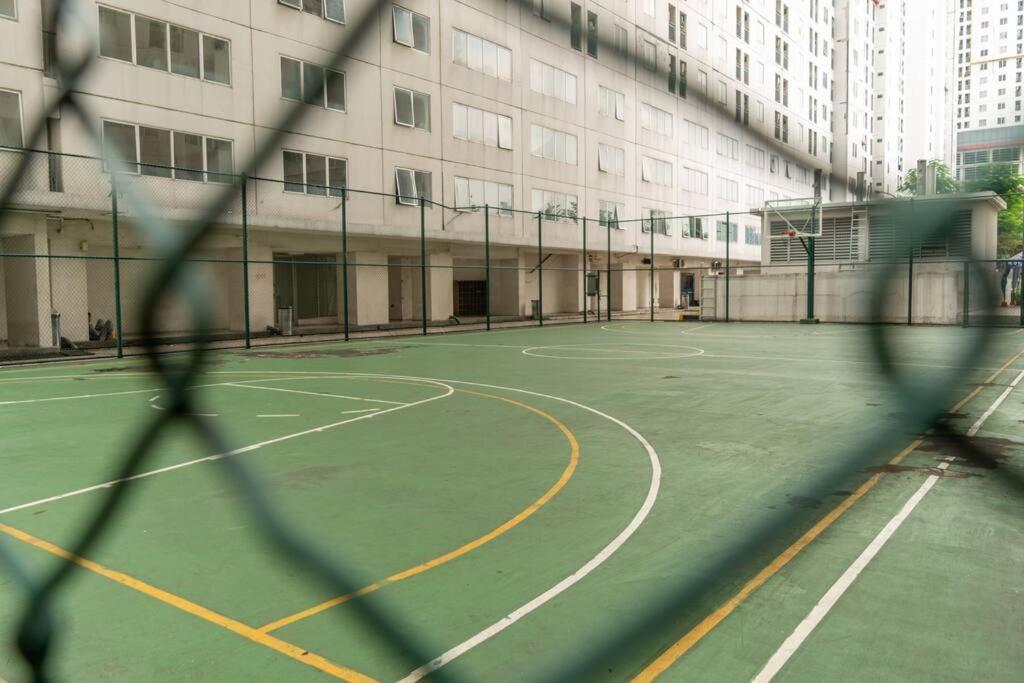 Apartemen Comfort 2 Bedroom Above Bassura Mall East *